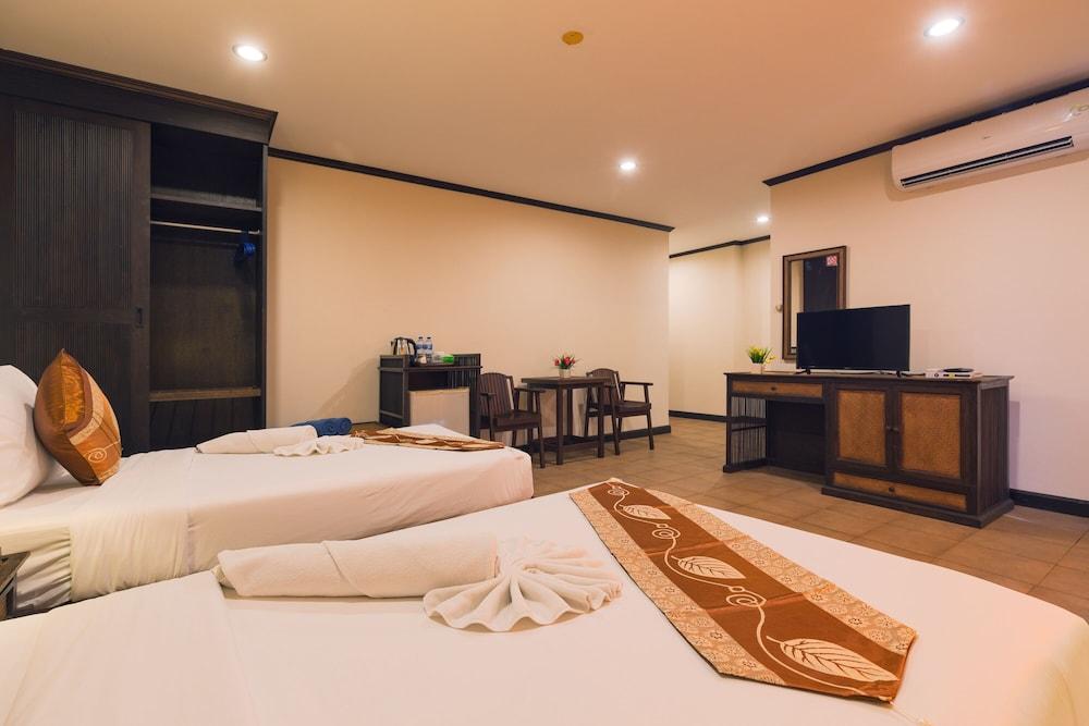 Seeka Boutique Resort Patong Экстерьер фото